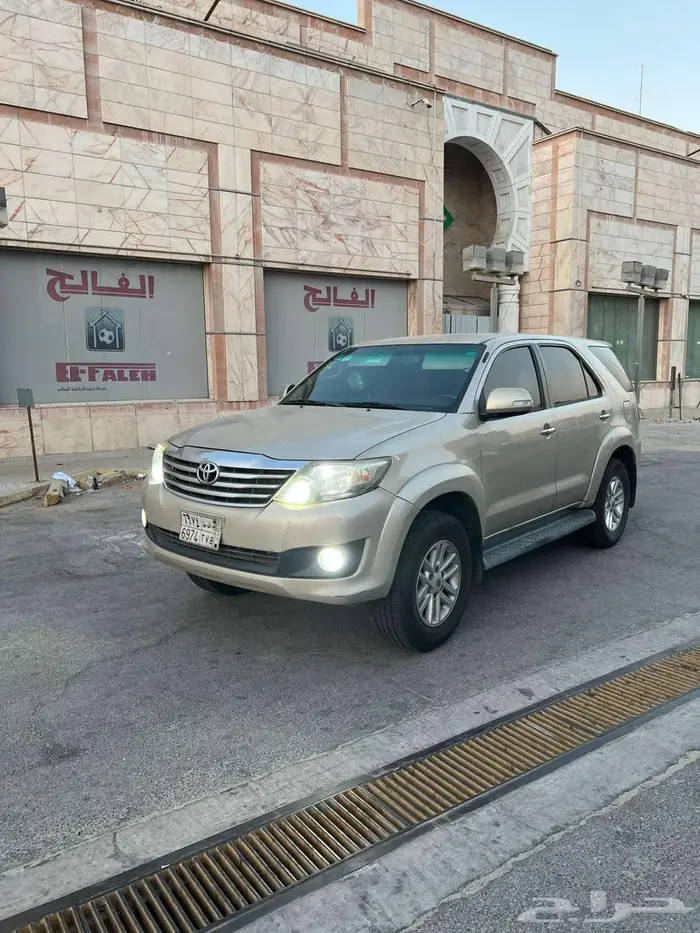 Toyota Fortuner  2014 0