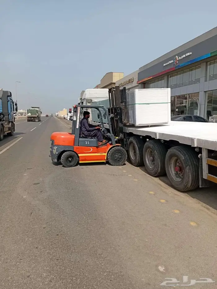 رافعة شوكية فوركلفت للايجار جده 0