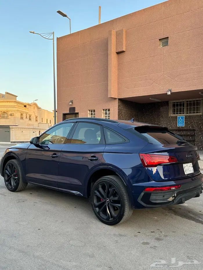 أودي Q5 2022 10