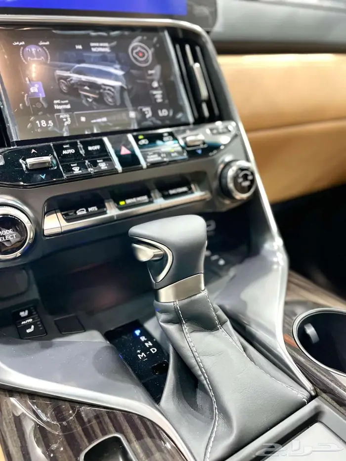 لكزس LX 600 BB بنزين سعودي 2025 اسود جملي - اسود اوف وايت 12