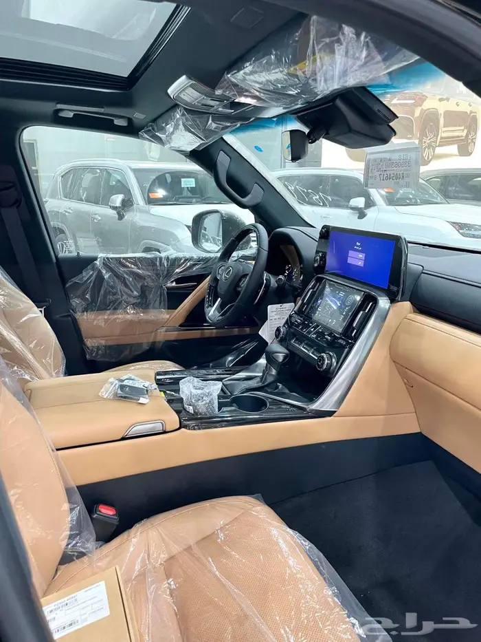 لكزس LX 600 BB بنزين سعودي 2025 اسود جملي - اسود اوف وايت 23