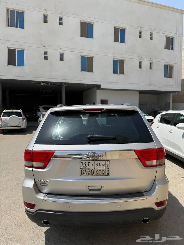 Jeep Grand Cherokee Overland 2011 0