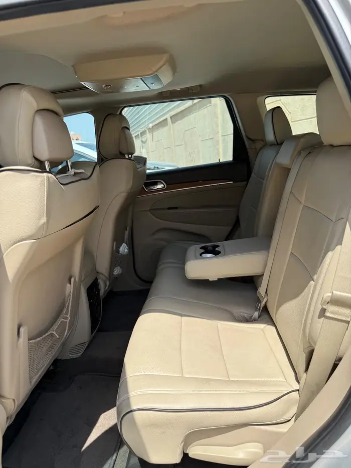 Jeep Grand Cherokee Overland 2011 6