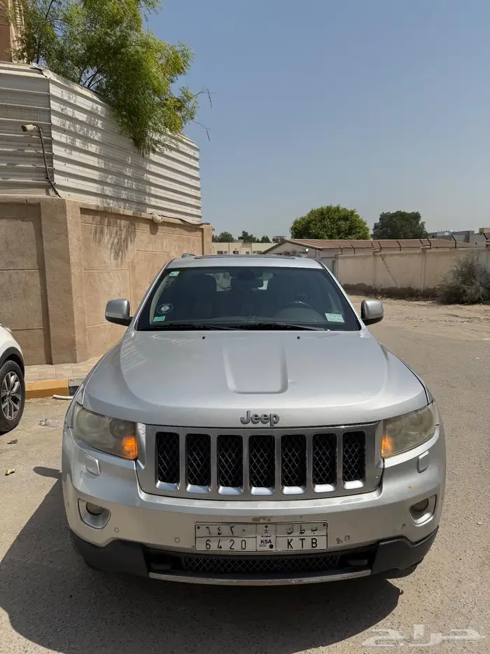 Jeep Grand Cherokee Overland 2011 9