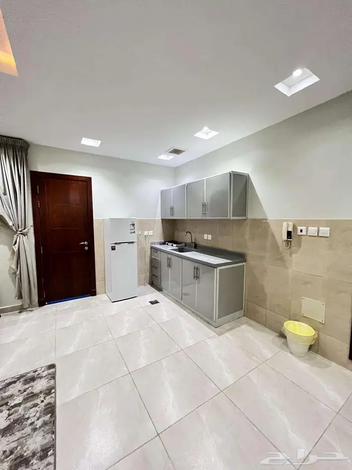 للايجار شقة عوائل موثثة حي المونسية   عرض رقم D1325 2