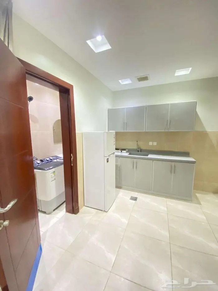 للايجار شقة عوائل موثثة حي المونسية   عرض رقم D1325 5