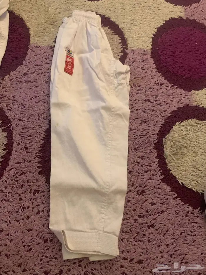 للبيع   ملابس كاراتيه نظيفة خامة ممتازة ومريحة للتدريب 1