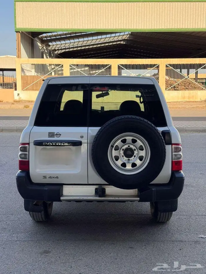 نيسان باترول 2004 ربع 7