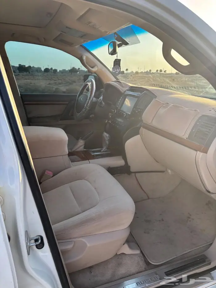 لاندكروزر GXR 2014 0