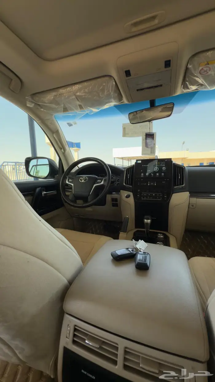 لاندكروزر GXR 2021 مخززن سعودي 44