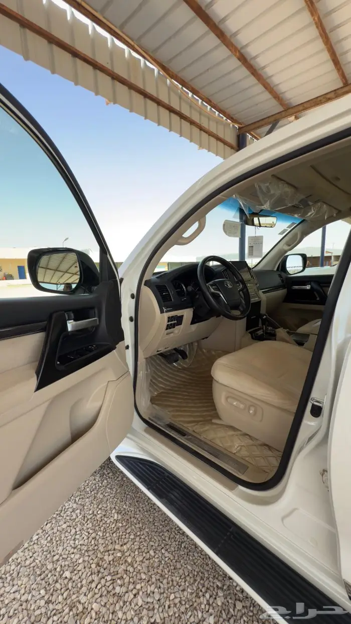 لاندكروزر GXR 2021 مخززن سعودي 40