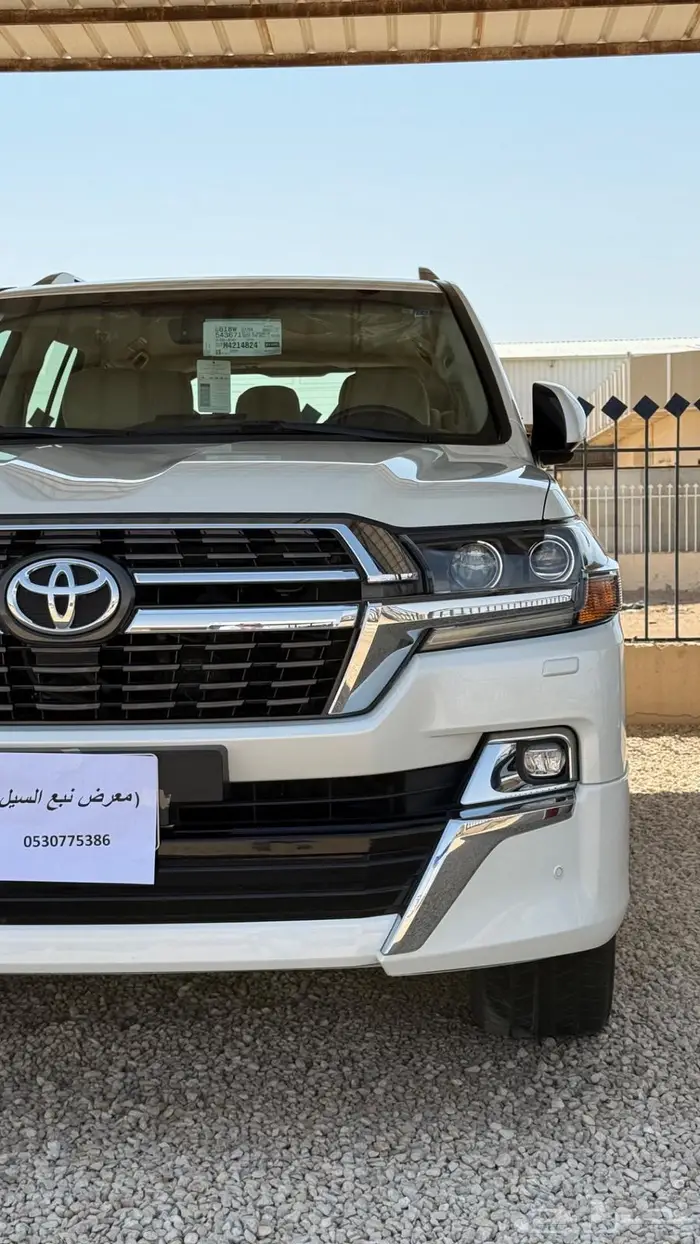 لاندكروزر GXR 2021 مخززن سعودي 12