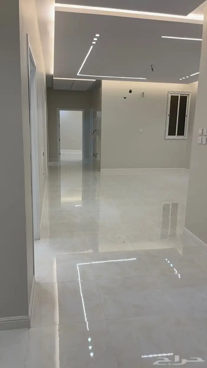 شقة فاخرة للايجار بحي معشي بالطائف  عرسان فقط 2