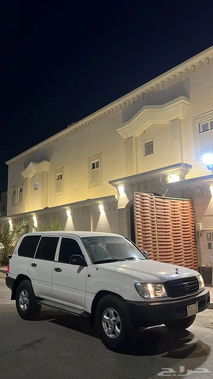 لاندكروزر جي ستاندر 2000 1