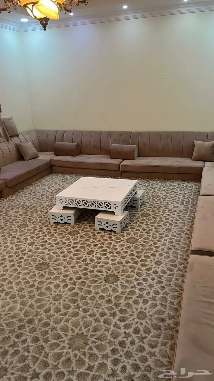 للبيع اثاث كنبات وفرشات 10