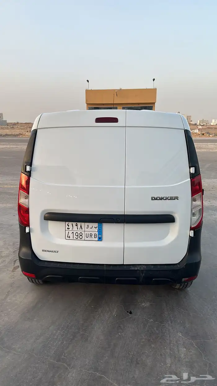 للبيع رينو دوكر موديل 22 6