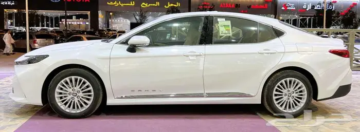 تويوتا كامري LE بنزين 2025 3