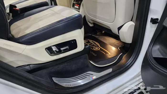 بي ام X7 2019 فل كامل 34