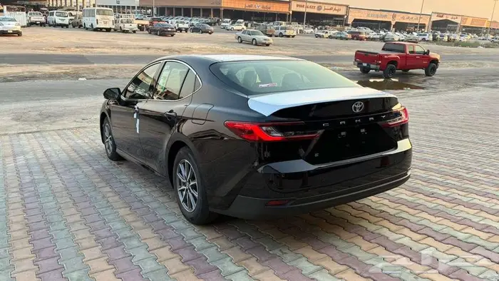تويوتا كامري E 2025 بنزين 6