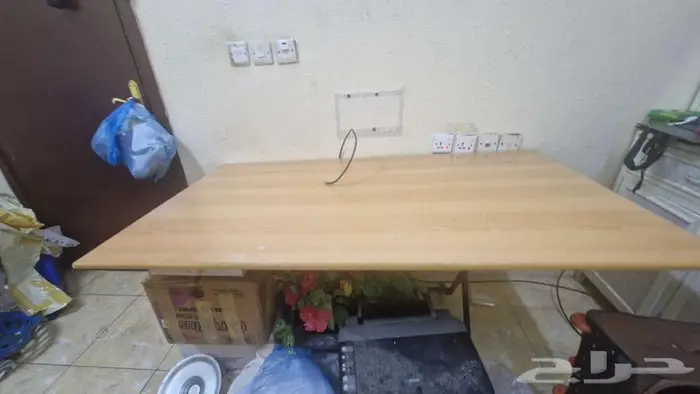 طاولة خشبية للبيع 0