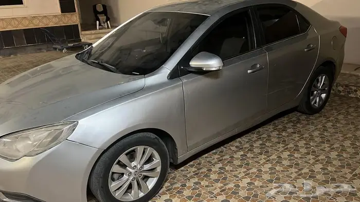 سيارة سيدان موديل 2018 0