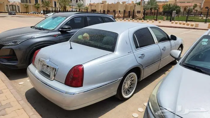 لينكولن تاون كار موديل 1999 14