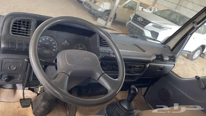 ايسوزو دينا 2015 نضيف ممشي 128 الف فقط 1