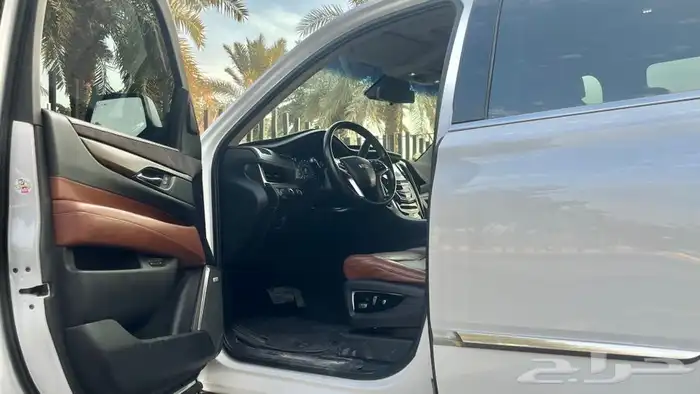كاديلاك اسكاليد 2017 Premium ( ممشى قليل ) 16
