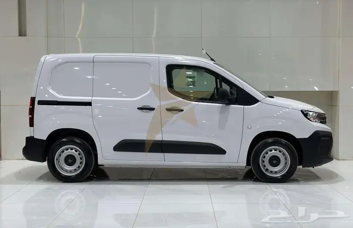 بيجو Peugeot Partner Cargo Van 2025 2