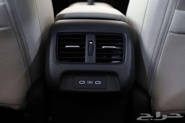 هوندا زد ار في ZRV فئة LX موديل 2024 6