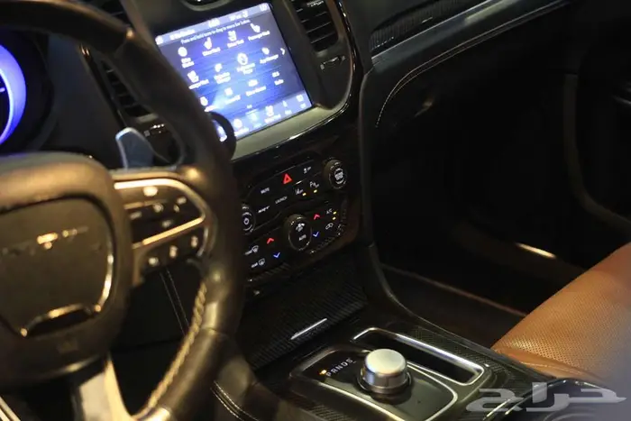 كرايزلر SRT 2019 10