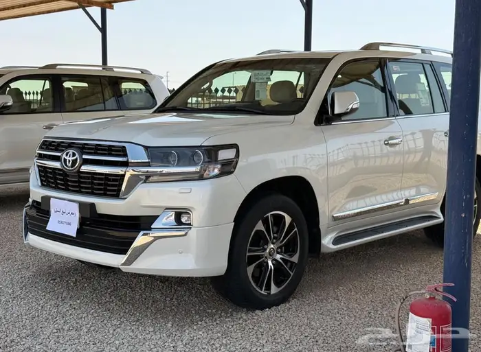 لاندكروزر GXR 2021 مخززن سعودي 4