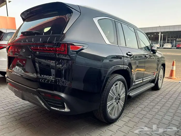 لكزس LX 600 BB موديل 2025 دفعتين بدون فوايد 3
