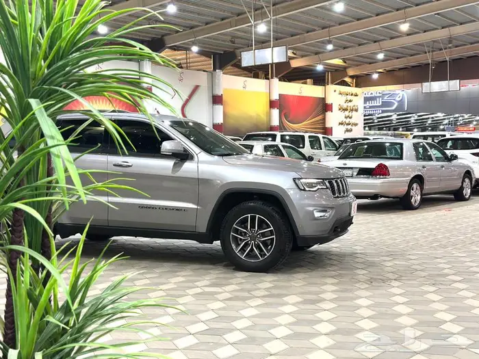 جيب شروكي 2021 نصف فل . 0