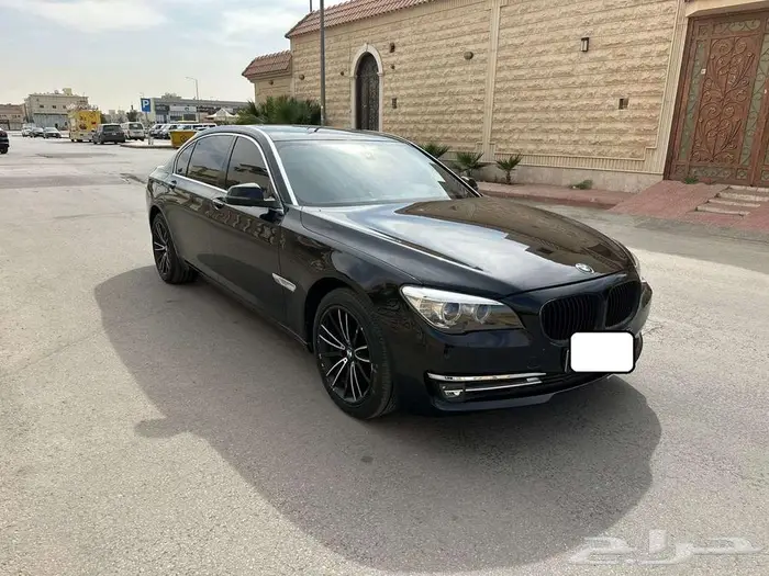 2014 BMW 730I with full options for sales (2nd owner) 1