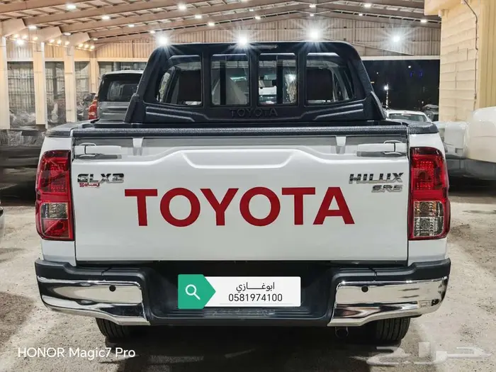 تويوتا هايلكس بنزين غمارتين GLX 2موديل 2025 30