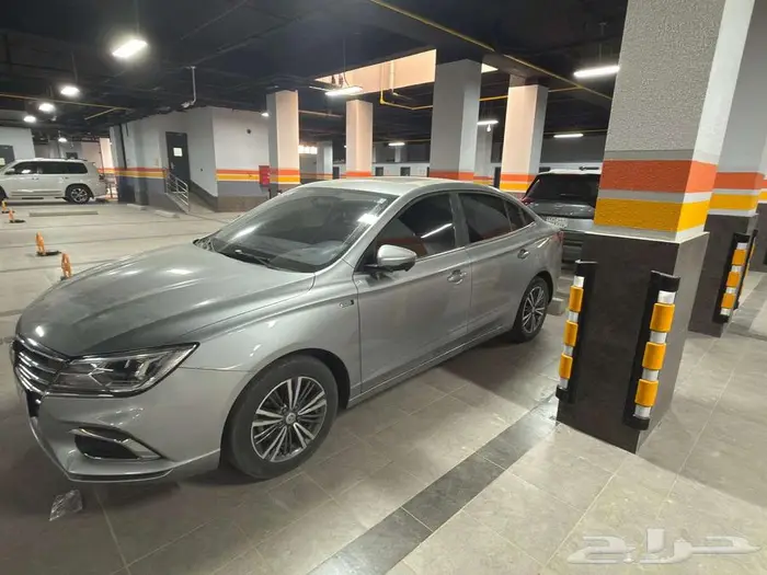 سياره 2022 - MG5 نظييفه جدا 3