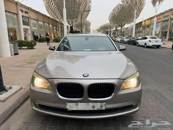 بي ام Li 740 موديل 2010 فل كامل 6 سلندر توين تيربو 0