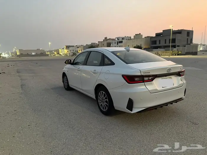 تويوتا يارس استاندر 2024 1