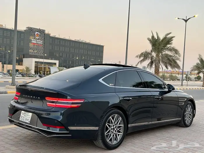 جينسس G80 2025 22