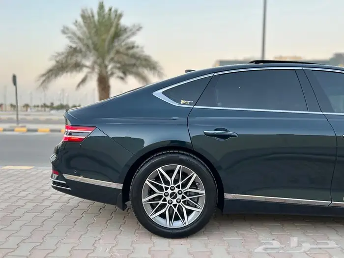 جينسس G80 2025 11