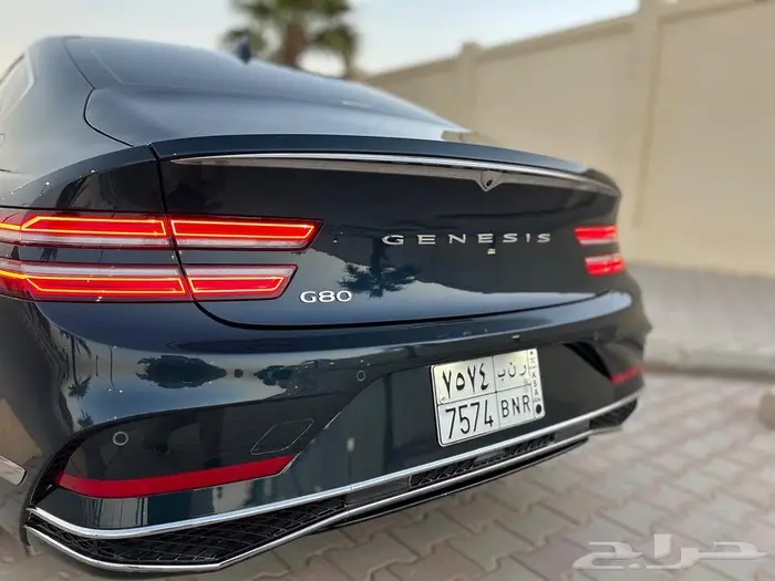 جينسس G80 2025 12