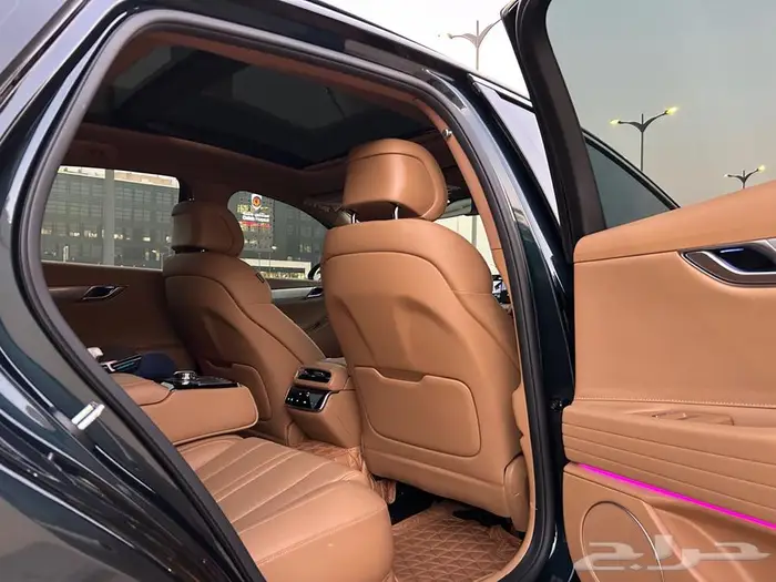 جينسس G80 2025 35