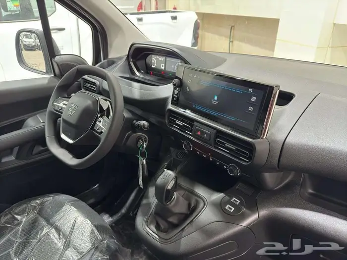بيجو Peugeot Partner Cargo Van 2025 1