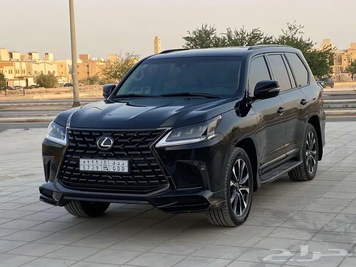 لكزس LX570بلاك ادشن 2021 2
