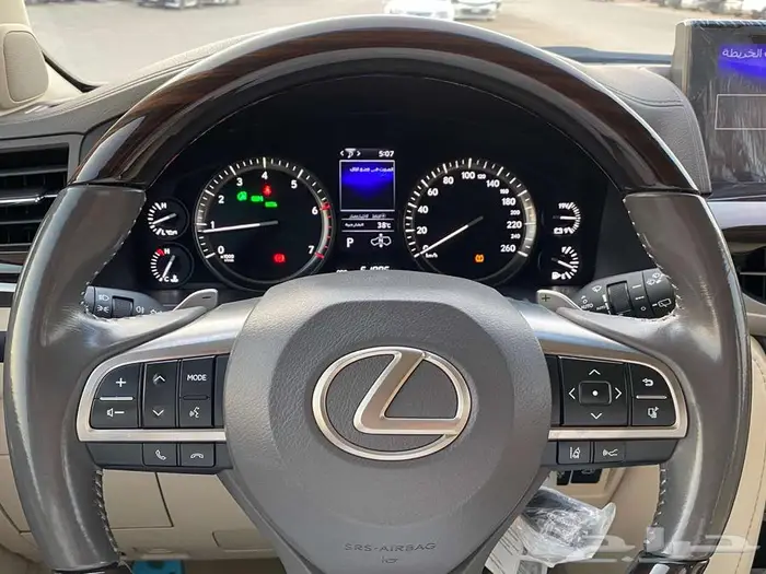 لكزس LX570بلاك ادشن 2021 10