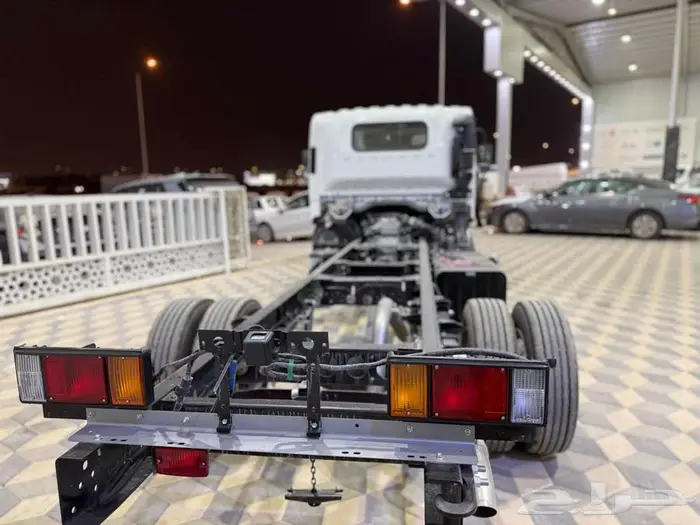 ايسوزو دينا 4 طن 2025 متاح التقسيط للشركات والمؤسسات 6