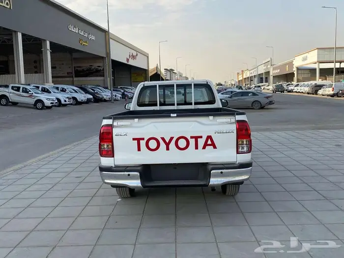 تويوتا هايلوكس غماره GLX بنزين 2025 كاش -اقساط 8