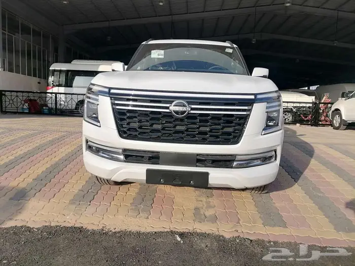 نيسان باترول بلاتينيوم تنفس طبيعي 2026 ابيض و رصاصي 10