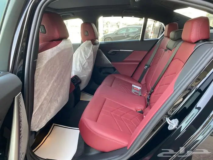 بى ام دابليو (BMW 520i ( 2026 13